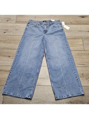 NWT Free Assembly Walmart Women High Rise Front Crease Wide Leg Jeans Light Wash